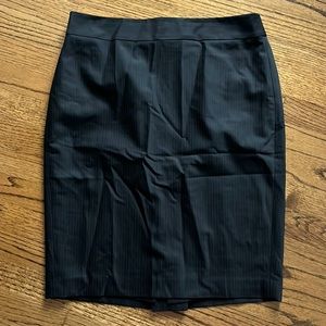 Ann Taylor | Pinstripe pencil skirt from suit set. Size 12.